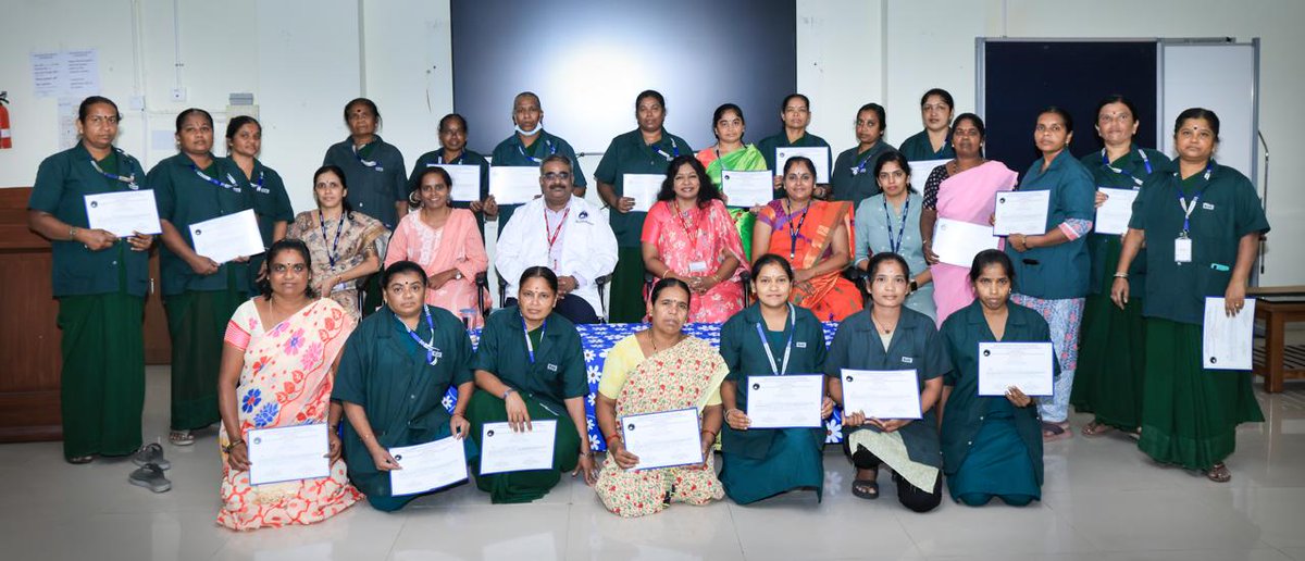 NIMHANS_BLR's tweet photo. Empowering female Swachchatha employees through a phased health awareness program on the harms of tobacco Chewing and alcohol, launched in March to mark Women’s Day—an initiative by Department of Nursing,NIMHANS under SAP 2025-26 @MoHFW_INDIA,Government of India #awarnessprogram https://t.co/3AYJl2nZLG