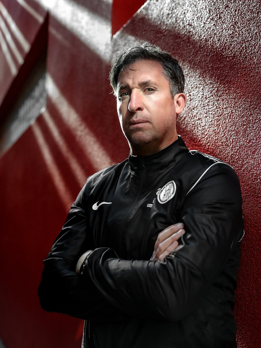 FowlerAcademy9's tweet photo. Happy 50th birthday @Robbie9Fowler from all our staff and students ❤️ https://t.co/wA3J5YRIsl