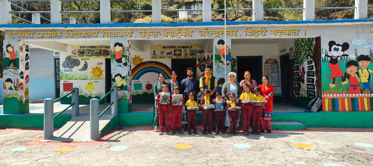 samoon4humanity's tweet photo. Uniform Drive | 107 Schools
📅 04 Apr 2025
🏫 GPS Silkani, Patti-Dogi
📍 Tehri Garhwal, UK
Samoon Foundation distributed sports uniforms, uplifting rural students’ confidence & equality. 👧👦
#SamoonCares #EduForAll #UKSchools #UniformDrive #ChildGrowth https://t.co/kwlODZ0x5B