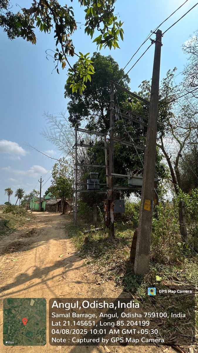 ଅନୁଗୁଳ ଜିଲ୍ଲା କଣିହାଁ ବ୍ଲକ୍ ବୁରୁକୁନା ପଞ୍ଚାୟତ ମହିଧରପୁର ଗ୍ରାମର ନୁଆସାହି ର ଗାଁ ଠାକୁରାଣୀଙ୍କ ପୀଢ ପାଖରେ ଥିବା ଦୁଇଟି ଇଲେକ୍ଟ୍ରି ଟ୍ରାନ୍ସଫର୍ମର ସମ୍ପୂର୍ନ ଭାବରେ ଅସୁରକ୍ଷିତ । କୌଣସି  ବାଡ ନଥିବାରୁ ବହୁବାର ହେବ ଗାଈଗୋରୁ କରେଣ୍ଟ୍ ର ଶିକାର ହୋଇସାରିଲେଣି । ଯଥାଶୀଘ୍ର ସୁରକ୍ଷାବାଡ ଦେବା ପାଇଁ ଅନୁରୋଧ , ଯୋଗାଯୋଗ - 63716