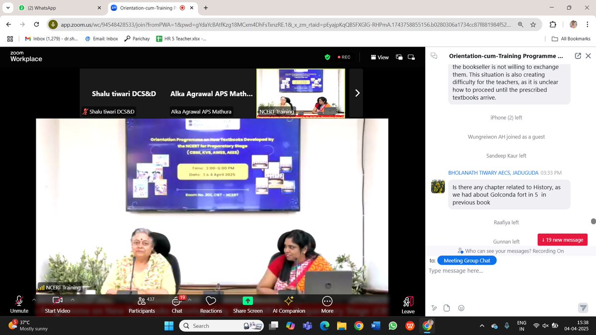 ncert's tweet photo. The valedictory added was delivered by the Director, NCERT, Prof. Dinesh Prasad Saklani. The Officials from @cbseindia29 @KVS_HQ AEES, AWES shared their remarks on the programme.
#ncert #ncerttrainings #teachertrainings #newtextbooks #NEP2020 #nep2020inaction @EduMinOfIndia @ProfSaklani @ssrivastava66 @ap_behera
