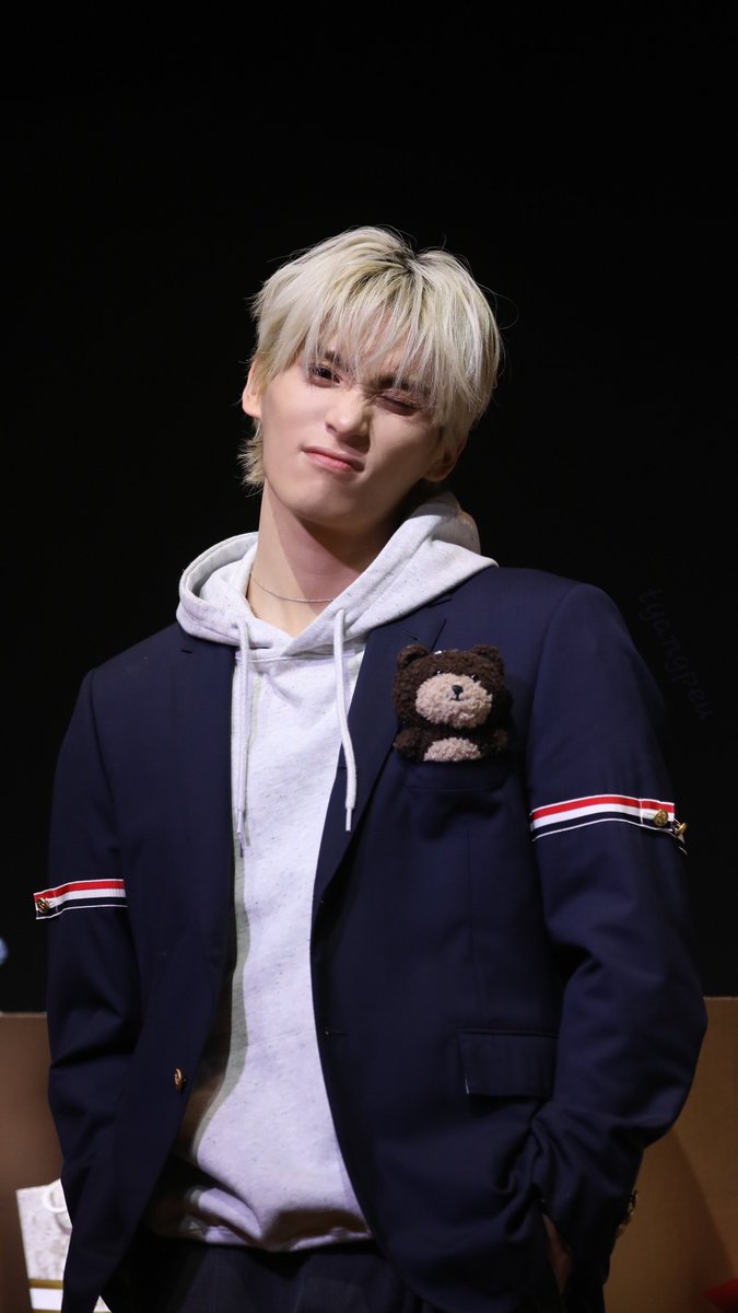 tyangpeu's tweet photo. 250404 애플뮤직 대면
😉
#유태양 #ユテヤン #YOOTAEYANG 
#에스에프나인 #SF9 https://t.co/SJnMAOMHFp