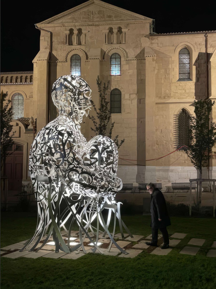 Ttionline's tweet photo. 🏛️ En noviembre del 2024, Tti ha participado con orgullo en la llegada de una nueva escultura del artista Jaume Plensa, ubicada frente al Musée des Beaux-Arts de Valence (Francia). 

https://t.co/0Sqfmb4y1u 

#Tti #GroupeBovis #JaumePlensa #Valence https://t.co/5INZZ3au1n