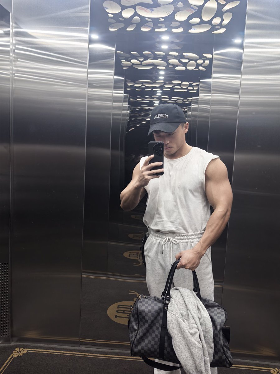 029肌肉男_ML tweet media