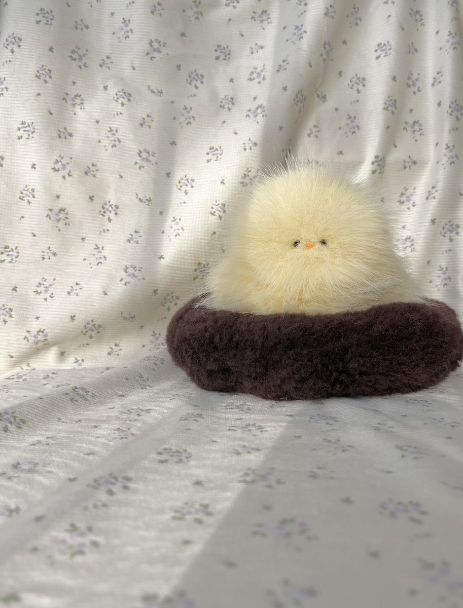 meinonuigurumi's tweet photo. ﾋﾟﾖｯ🐣

前回の試作品から型紙を少し変更しました🐥
ペレットを少し入れてほんのりずっしりさせました💞
発売日が決まったらお知らせしますので少しお待ちください🥰 https://t.co/F4hZHjmrEe