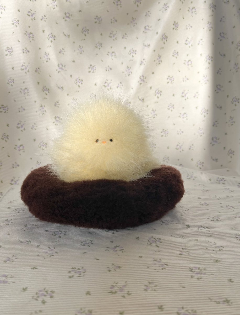 meinonuigurumi's tweet photo. ﾋﾟﾖｯ🐣

前回の試作品から型紙を少し変更しました🐥
ペレットを少し入れてほんのりずっしりさせました💞
発売日が決まったらお知らせしますので少しお待ちください🥰 https://t.co/F4hZHjmrEe