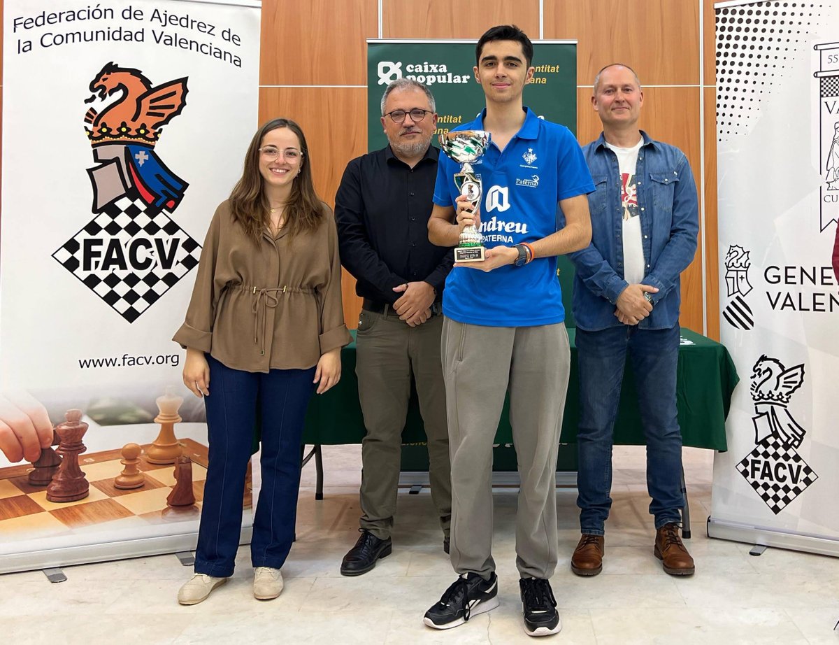 BarberaAndreu's tweet photo. Los ajedrecistas del Andreu Paterna brillan en los Campeonatos Autonómicos por Edades 2025. Macias revalida su título autonómico y se clasifica para el Campeonato de España. Cabe señalar que Macias es el número uno autonómico y nacional, aspirando a revalidar su corona en 2025. https://t.co/32OzUTC9T9