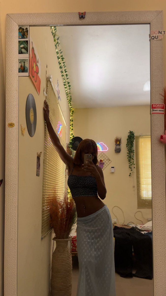 foabi_'s tweet photo. Feeling bonita🌻✨. https://t.co/r4g2TBc8TH