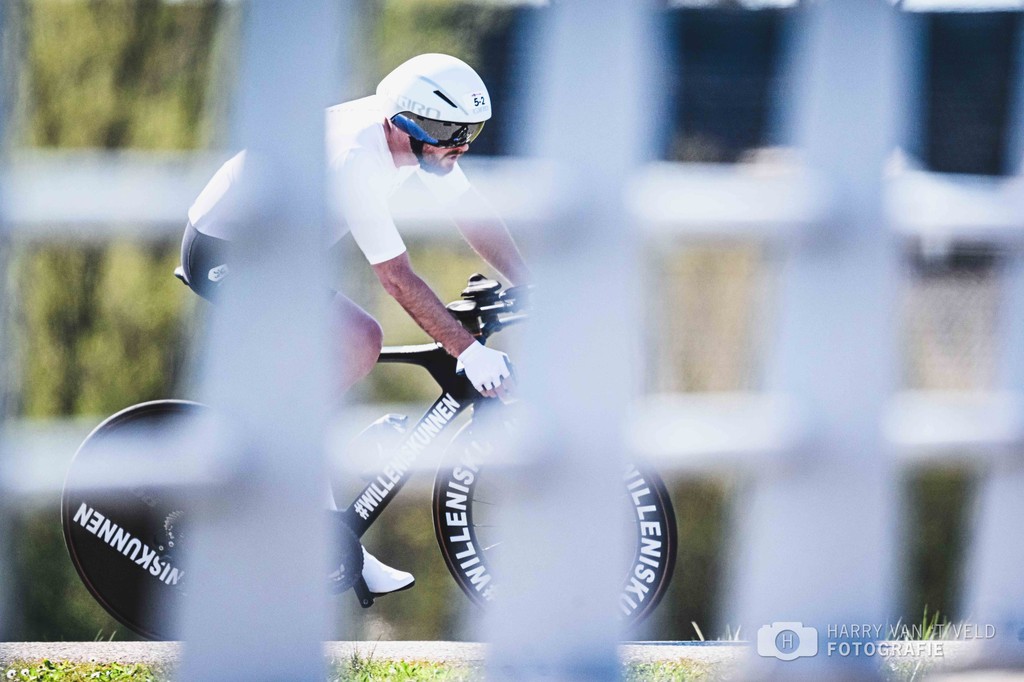 TRI HARD Triathlon Series tweet media