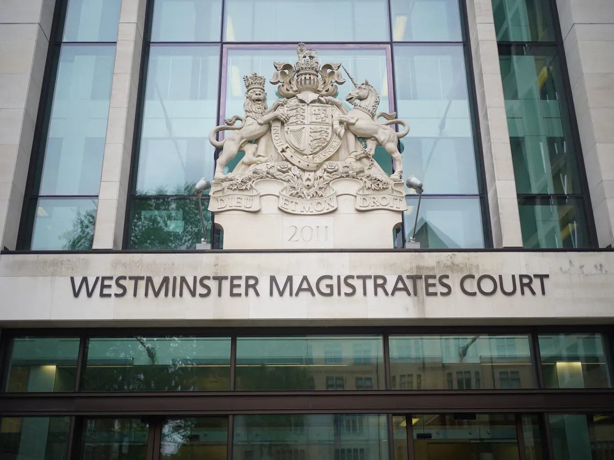 ExmuzNews's tweet photo. 🚨🇬🇧 Londres – 8 Avril 2025
Un ex-musulman accusé de harcèlement religieux pour avoir brûlé un Coran devant l’ambassade de Turquie à Londres.
Des militants dénoncent un retour déguisé du délit de blasphème.

Source : https://t.co/ifkHMafaJi

#ExMusulman #Blasphème #LibertéDExpression #UK