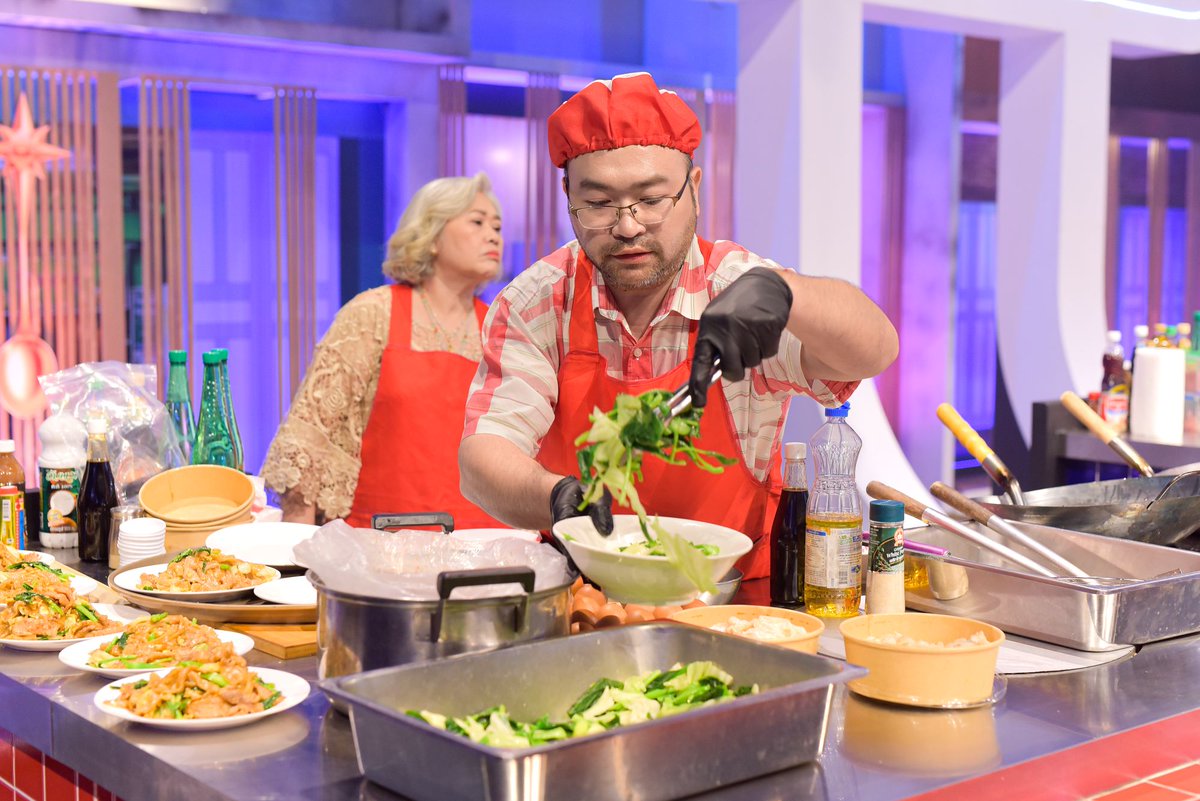 Ch7HD's tweet photo. ผัดซีอิ๊ว ! ประชันเมนูเด็ดจาก 4 ร้านดัง ช้อนทองคำที่สองจะเป็นของใคร ติดตามได้ใน #TheSpoon #ช้อนทองคำ 2025 Presented By น้ำแร่ธรรมชาติตราช้าง ศุกร์ที่ 11 เม.ย.นี้ เวลา 18.00 น. ทางช่อง 7HD https://t.co/GvCHChdAP1