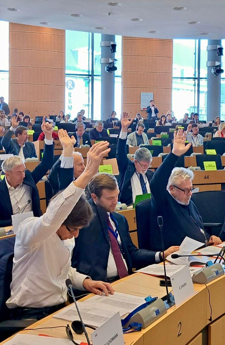 Izvještaj o Srbiji, čiji sam autor i predlagač, jutros je prihvaćen na AFETu s 55✅, 13❌ i 8 suzdržanih glasova.
Finalna rasprava i glasovanje o izvješću očekuje se sljedeći mjesec na plenarnom zasjedanju u Strasbourgu. Hvala kolegama na dobroj suradnji i  podršci.