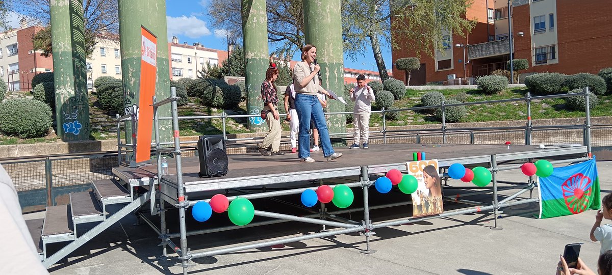 ForoSegovia's tweet photo. Día del Pueblo Gitano, 8 abril Segovia
https://t.co/inuBQwDkZC https://t.co/M9NDB3wFYo