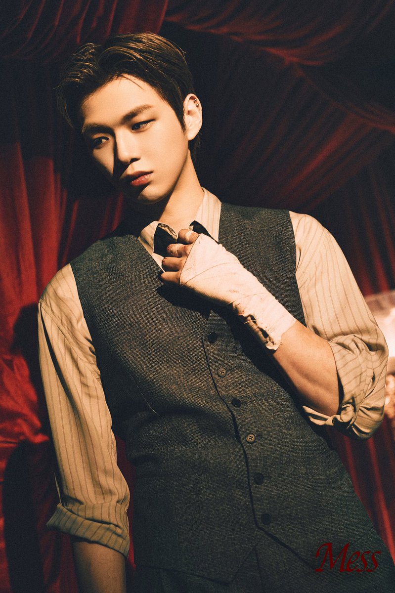 kdanielpan96's tweet photo. #오늘18시_Mess_pub_정식오픈 
#KANGDANIEL_MESS https://t.co/lIUIxNfNDd