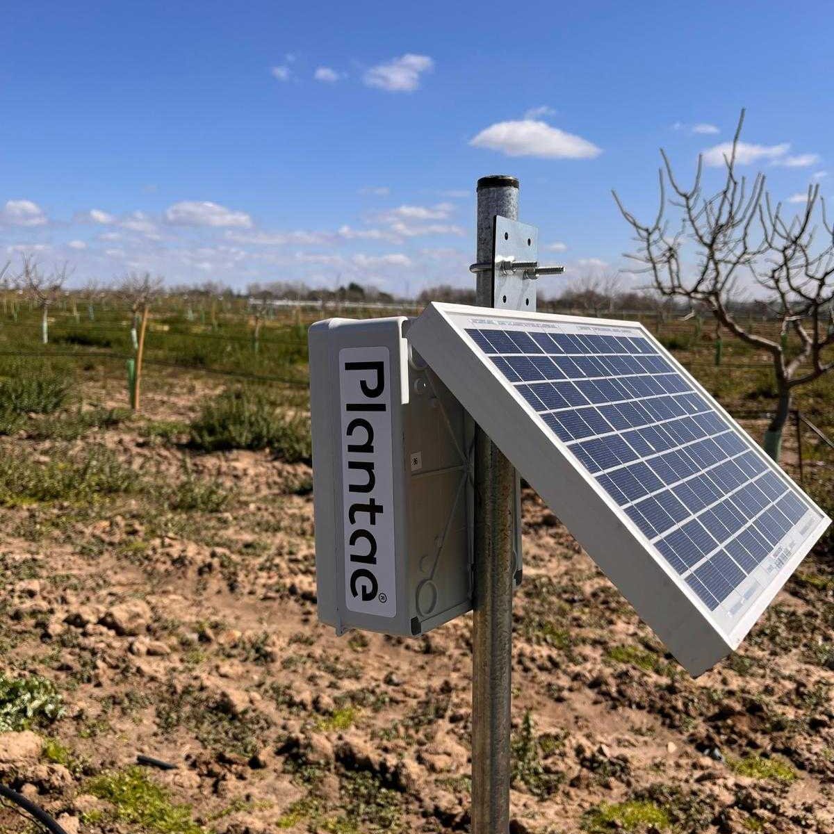 plantae_agro's tweet photo. Cuando pensamos en agricultura en España, muchas personas piensan en el sur, algunos incluso lo ligan con las zonas de la “España vaciada”.

Al lado de la capital también hay agricultores que se preocupan por su cultivo y saben que tener datos del estado del suelo es crucial https://t.co/DZVic6vs2R