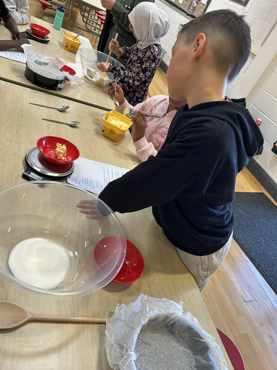 WestminsterBD3's tweet photo. We’ve had another fantastic HAF holiday club! Children enjoyed sports, crafts, baking, bowling, learning about animals and reptiles and an Easter Egg hunt! #HAF2025 @bradfordmdc @educationgovuk @WeAreBDAT @ZooLabUK https://t.co/omRbhUHzPp