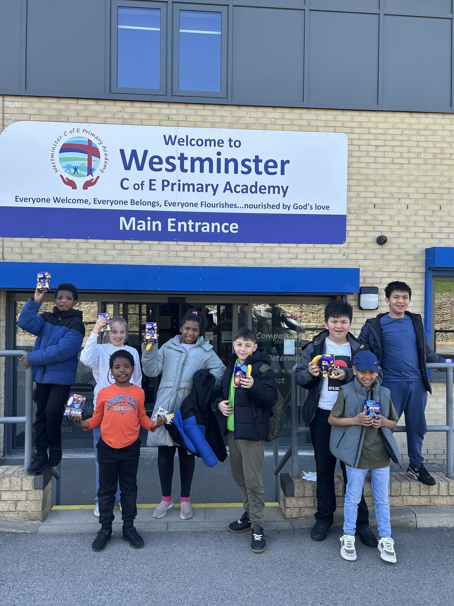 WestminsterBD3's tweet photo. We’ve had another fantastic HAF holiday club! Children enjoyed sports, crafts, baking, bowling, learning about animals and reptiles and an Easter Egg hunt! #HAF2025 @bradfordmdc @educationgovuk @WeAreBDAT @ZooLabUK https://t.co/omRbhUHzPp