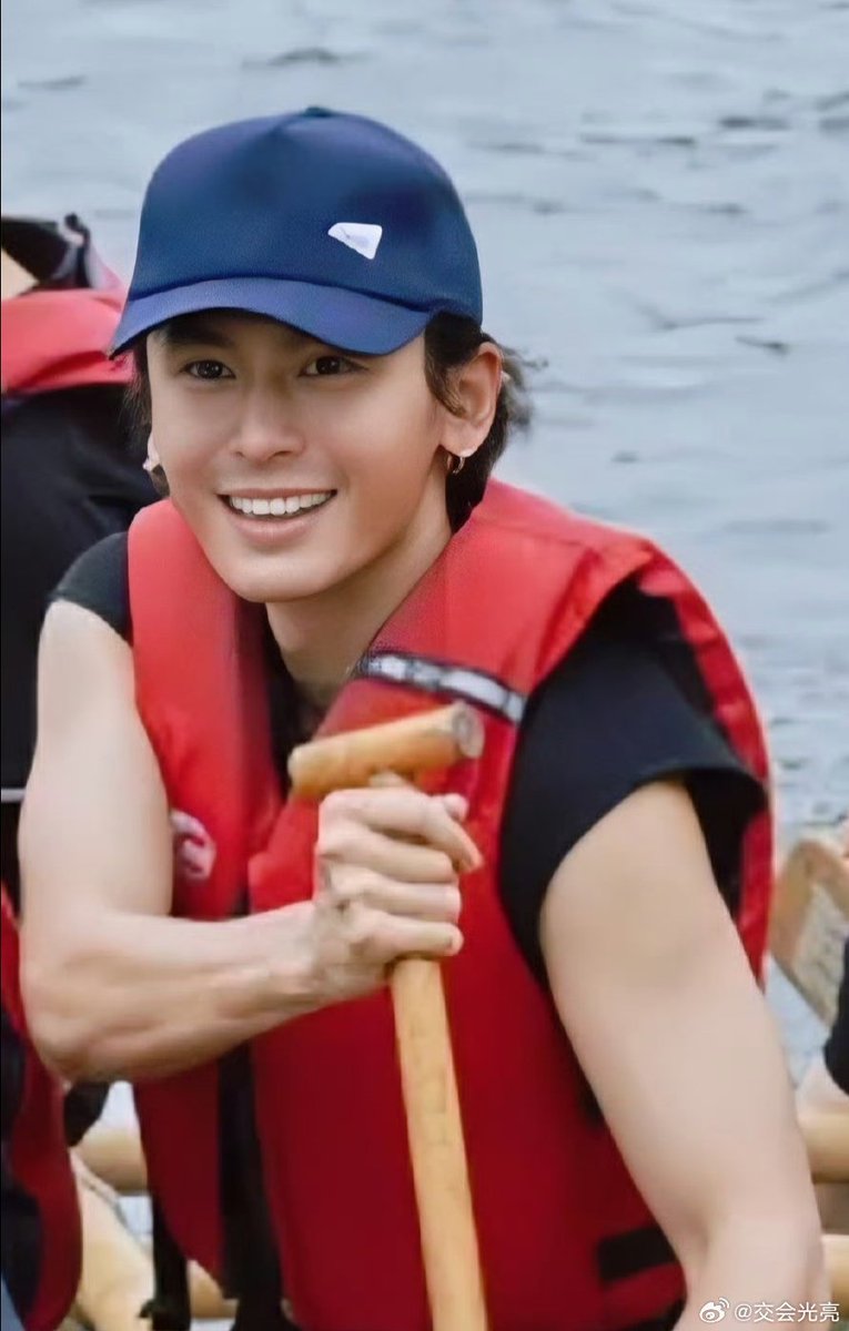 maymay09743939's tweet photo. 😍🥰💙
I vote #ZhangZheHan from China for The Most Handsome Faces of 2025
#ZhangZhehan
#100faces2025 #tccandler
#100Most HandsomeFaces
@tccandler https://t.co/DBKwbSEg2z