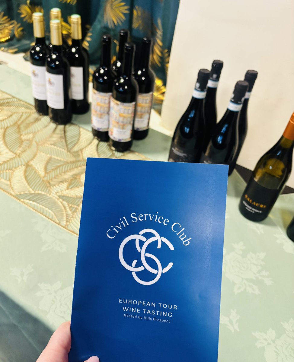 CClub1953's tweet photo. 🍷✨ What a fantastic wine tasting experience we had yesterday! A huge thank you to Simon for being an amazing host, sharing his knowledge about wine, and keeping the energy high with his humor. 🍇 Cheers to great wine, learning, and even better company! 🥂 https://t.co/37RFPhUI97
