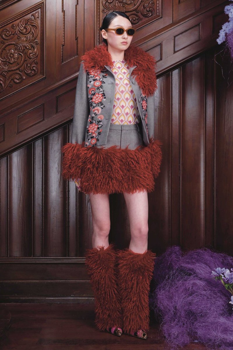kendam_com's tweet photo. Shuting Qiu Fall Winter 2025-2026 collection lookbook https://t.co/43FIU4a5Kf
#ShutingQiu #FW25 #AW25 #Lookbooks #Shanghai #Fashion #Kendam https://t.co/J2Vt2NFBN7