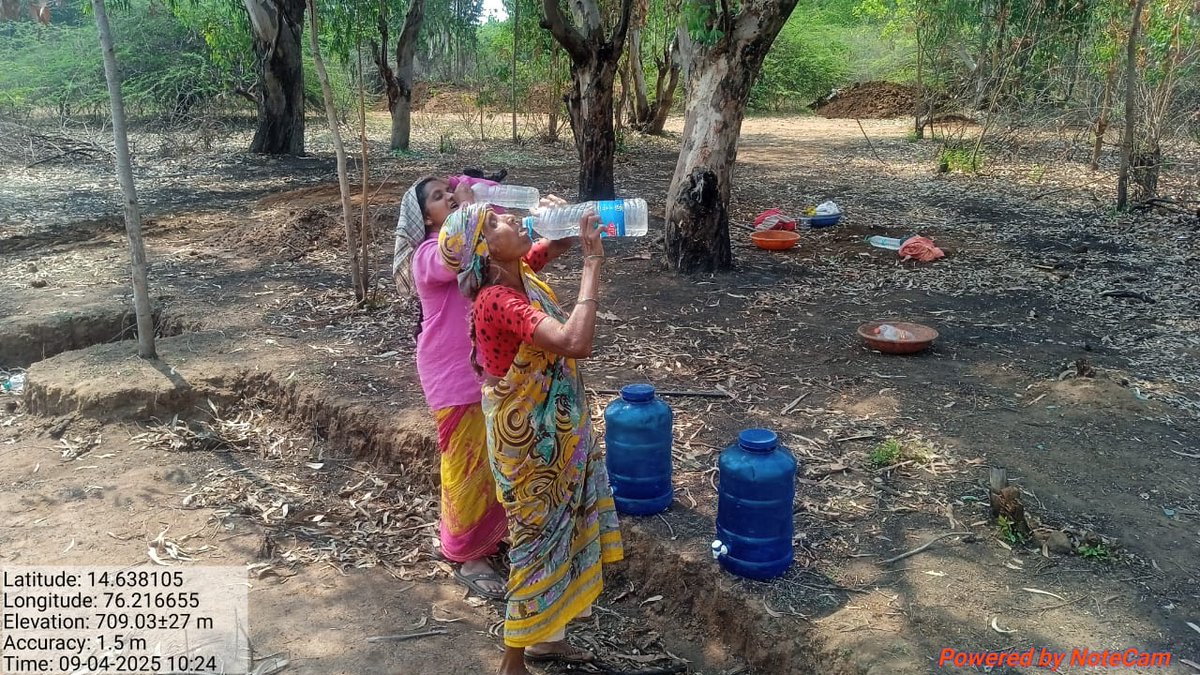 MGNREGADAVANGE1's tweet photo. ☀️ ಬೇಸಿಗೆ ಬಿಸಿಲಿನಲ್ಲಿ ಕಾರ್ಮಿಕರ ರಕ್ಷಣೆ ನಮ್ಮ ಆದ್ಯತೆ! 💧🩹🌳

ಈ ಸೌಲಭ್ಯಗಳು ಕೇವಲ ಸೌಲಭ್ಯವಲ್ಲ – ಕಾರ್ಮಿಕರ ಆರೋಗ್ಯ, ಗೌರವ ಮತ್ತು ಹಕ್ಕುಗಳ ಪ್ರತೀಕ! 🙌

📣 ಸುರಕ್ಷಿತ ಪರಿಸರ ನಿರ್ಮಾಣ ನಮ್ಮ ಜವಾಬ್ದಾರಿ!

#MGNREGA #SummerSafety #LaborWelfare #WorkWithDignity #RuralDevelopment #ಸಮೃದ್ಧಿಗ್ರಾಮ #NammaGrama https://t.co/5xWcx34Nkp