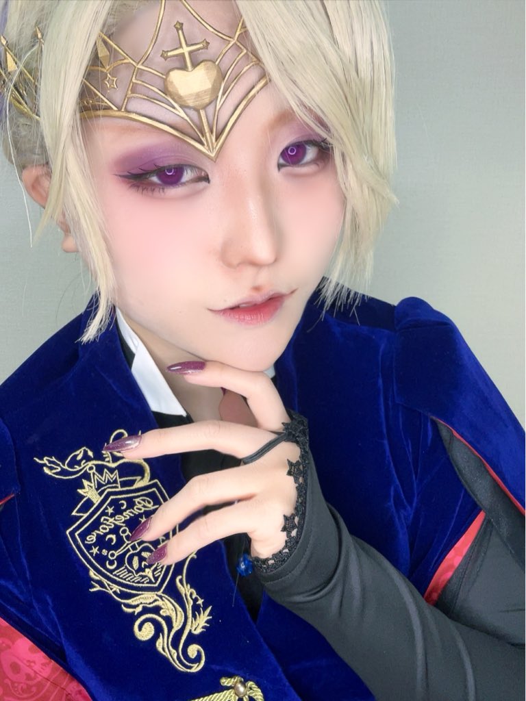 SAKURA79956708's tweet photo. 👑/cos⚠️

....何か忘れてない？

           1番大事なことを忘れるだなんて 
しょうがない小ジャガね。

 #twstレイヤーさんと繋がりたい
  #微ィル・シェーンハイト  #HBD 2025 https://t.co/ZvOjIYcuWI
