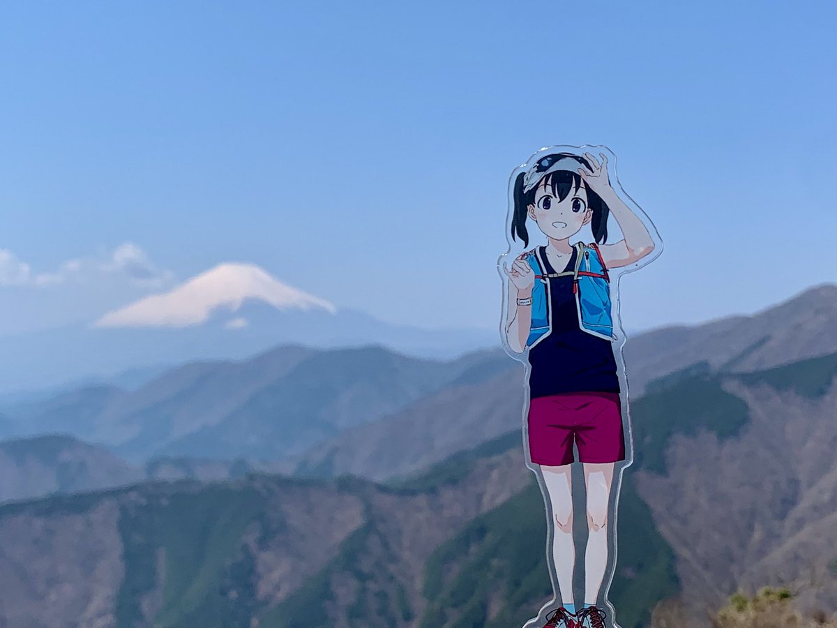 AlleinAdler's tweet image. 2025.4.9 塔ノ岳・表尾根〜大倉尾根
快晴の丹沢をめざしたものの、小田急線が人身事故で大遅延💦
泣く泣くタクシーでヤビツ峠へ向かいましたが、せっかくなので薄墨桜で途中下車🌸
入山が遅れたので終始ハイペースでしたが、芽吹きも始まった春の稜線を楽しく歩きました🍃