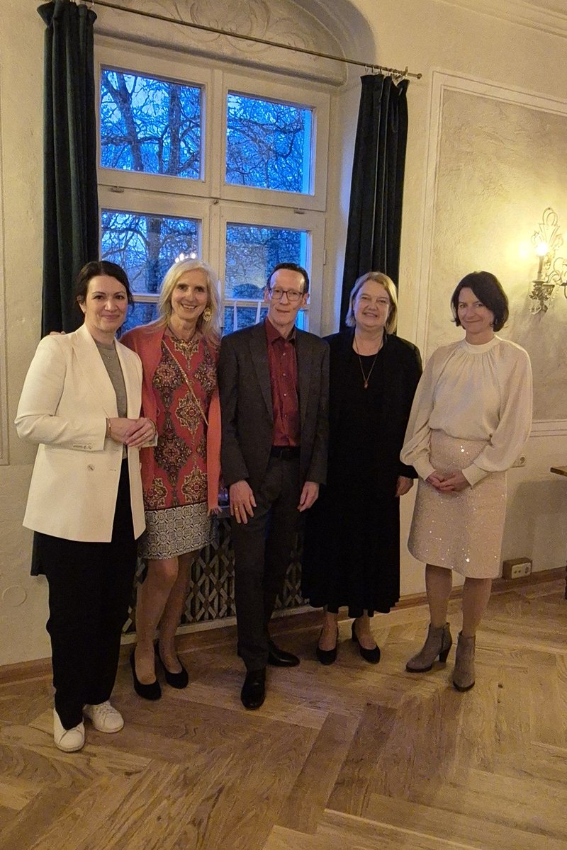 #AOKBayern zu Gast beim Festabend des Berufsverbandes der #Diabetologen in Bayern. Dort haben wir uns über die Zukunft der Diabetesversorgung ausgetauscht.