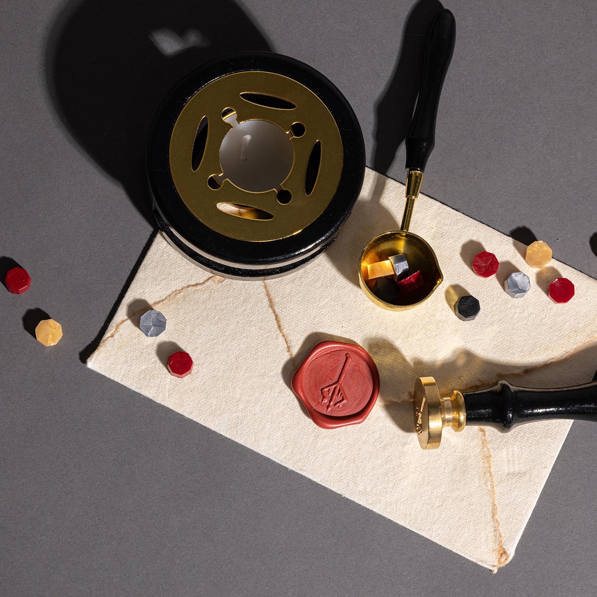 SuperGroupiesUS's tweet image. 🎁 Bloodborne Giveaway 🎁

We’re picking 1 winner for our new #Bloodborne Hunter Caryll Rune Model Wax Seal Stamp Set!

📝 To enter: 
1. FOLLOW us @SuperGroupiesUS
2. REPOST this tweet
3. TAG a friend

US/CAN Only 🇺🇸🇨🇦