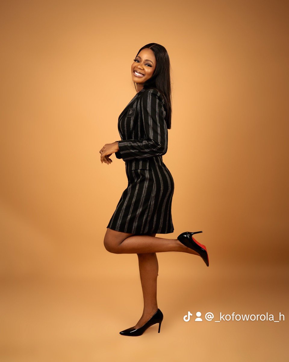 Justhelen08's tweet photo. From countless hours of hard work to this unforgettable moment, this is what success feels like
grateful for every step that led me here😇😇😇😇😇😇😇😇
KOFOWOROLA DID IT 🥰🥰🥰
THANK YOU LORD https://t.co/6h4xo0y5mb