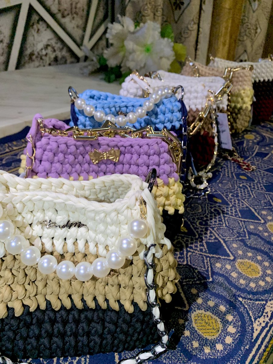 Aryam__b's tweet photo. The positive side of being dragged on this app 😊 

Yes I made sales … sold 10 bags  within a week 💃🏾 Alhamdulillah 

10k price for one, discount for 3 bags and we also do bulk orders (wholesale)

Please retweet and patronize, we have different bags in different colors 

🧶🧶🧶 https://t.co/BMqLQ6AxeW