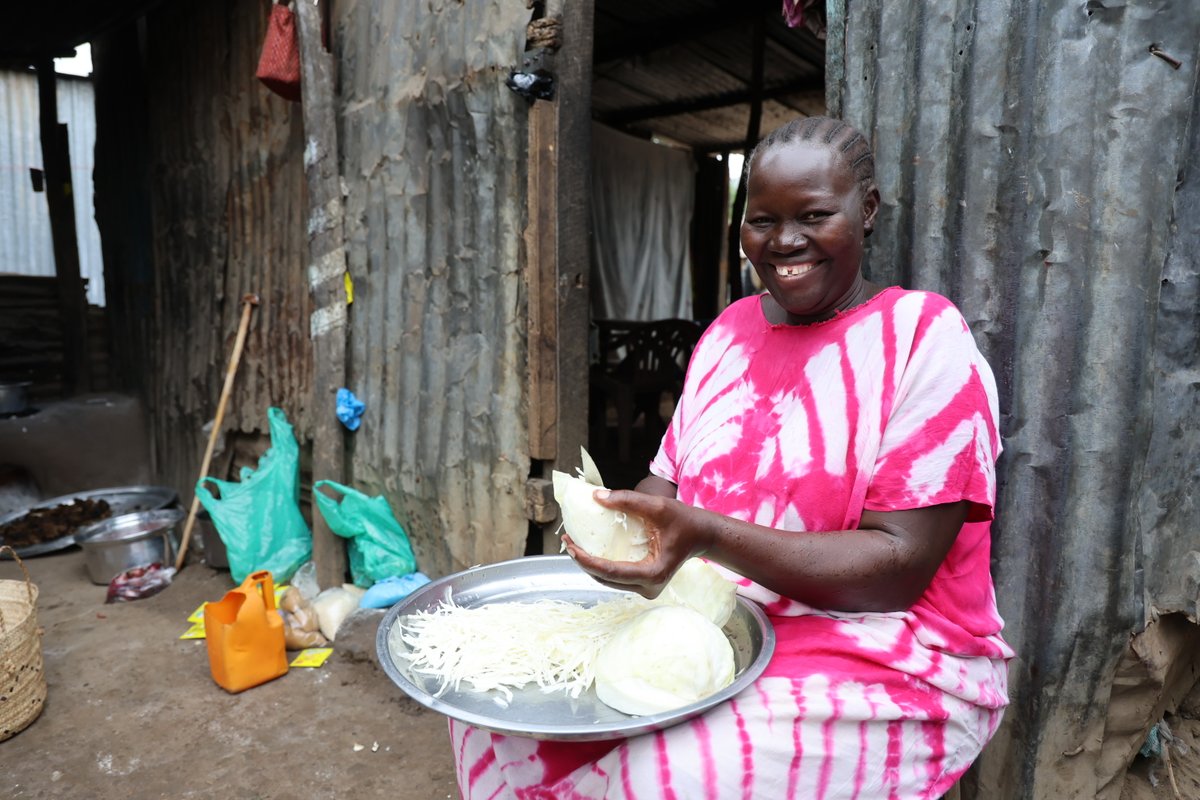 CareSouthSudan's tweet photo. “I want to expand my restaurant and start offering takeaway,” says Evaline, a mother of 6 in Torit. With support from @CARE, WAPO &amp; #BMZ through the #SWoMo project, she grew her business and now supports her kids’ education in 🇺🇬 &amp; 🇸🇸. #WomenEmpowerment #VSLA https://t.co/Qe9jBO0SHb