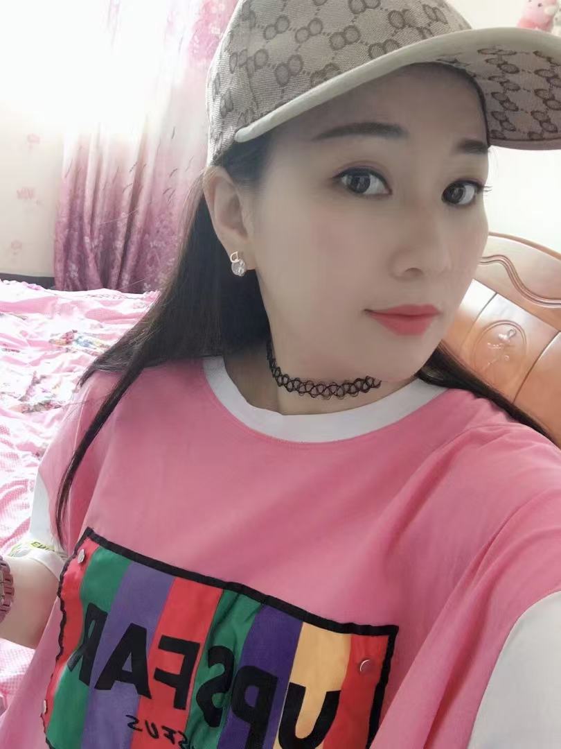 ArdeenCh78387's tweet photo. "I'm in a good mood today, let's add some color to myself! 🌈 Life is like this colorful T-shirt, full of infinite possibilities and beauty. #confidentgirl #putonsmile #colorlife" https://t.co/b1id0F3MY4