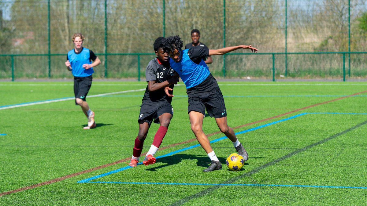 OaklandsWolves's tweet image. Football trials ✅

Thank you to everyone who came along to our trials! Keep an eye out for more academy details 👀

#football #trials #academy #oaklandswolves