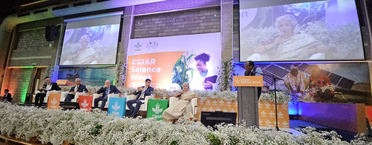 doctorsoumya's tweet photo. At the plenary #CGIARScienceWeek, I spoke about how @mssrf helps farmers become climate resilient: Personalised Digital services at farmer level, system level changes like intercropping &amp; watershed mgt, &amp; policy level inputs. @icarindia @AgriGoI @ChouhanShivraj @NITIAayog @CGIAR https://t.co/dFgTScIDD7