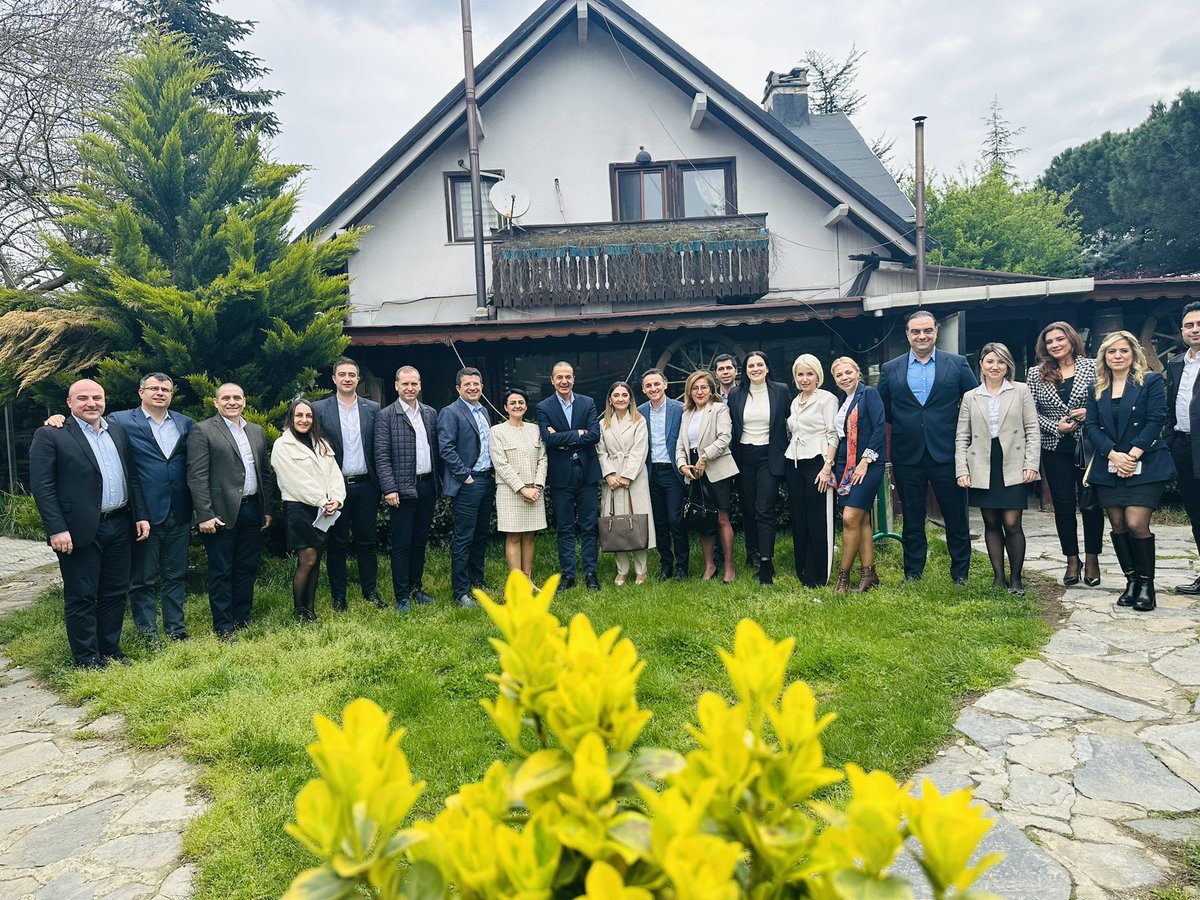 Yapı Kredi Bankası Avrupa Bölge Müdürü Sn UMUT DURAN Bey ve Yardımcıları Şube Müdürleri ile Kahvaltı Soframızda misafirlerimiz