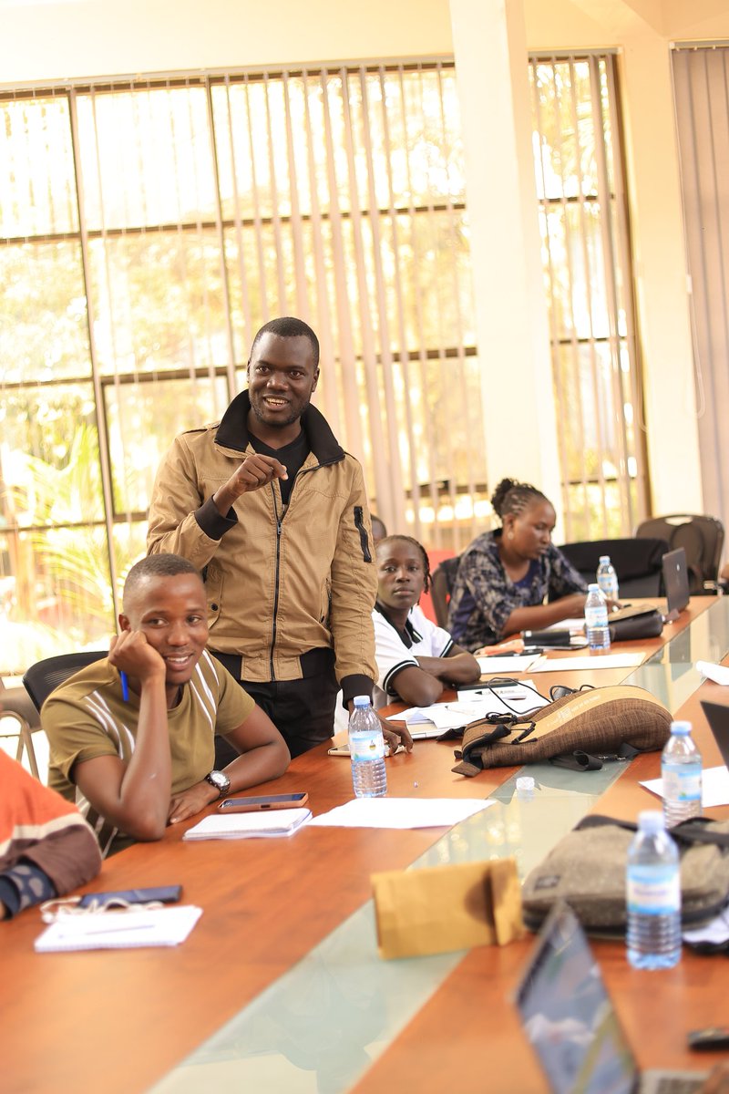 AbenaweJb's tweet photo. Last month, @MalariaYouthUG hosted national stakeholders' engagement and youth orientation meeting for the #GEFproject at the #MinistryOfHealthLLIN that was focused on youth participation in the elimination of malaria.
It was great learning & connecting with like minded youth. https://t.co/rbiv5nKU8A