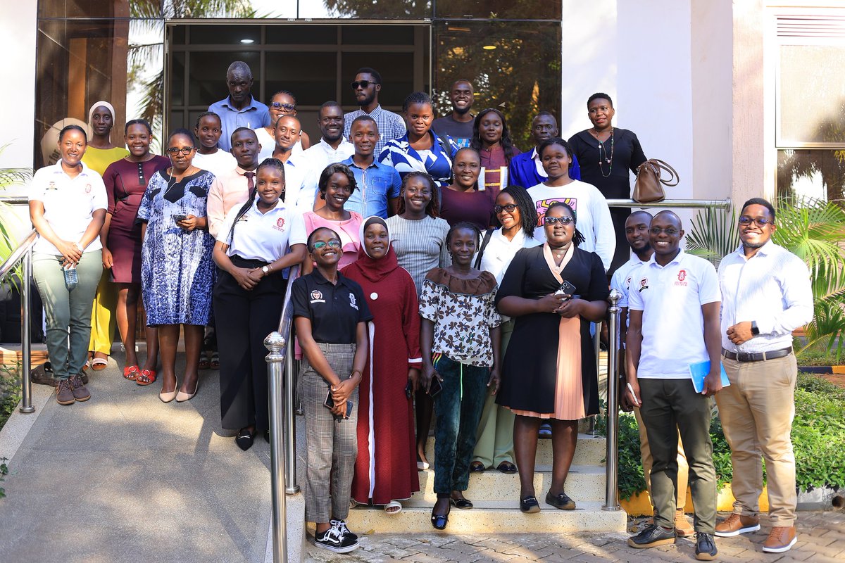 AbenaweJb's tweet photo. Last month, @MalariaYouthUG hosted national stakeholders' engagement and youth orientation meeting for the #GEFproject at the #MinistryOfHealthLLIN that was focused on youth participation in the elimination of malaria.
It was great learning & connecting with like minded youth. https://t.co/rbiv5nKU8A
