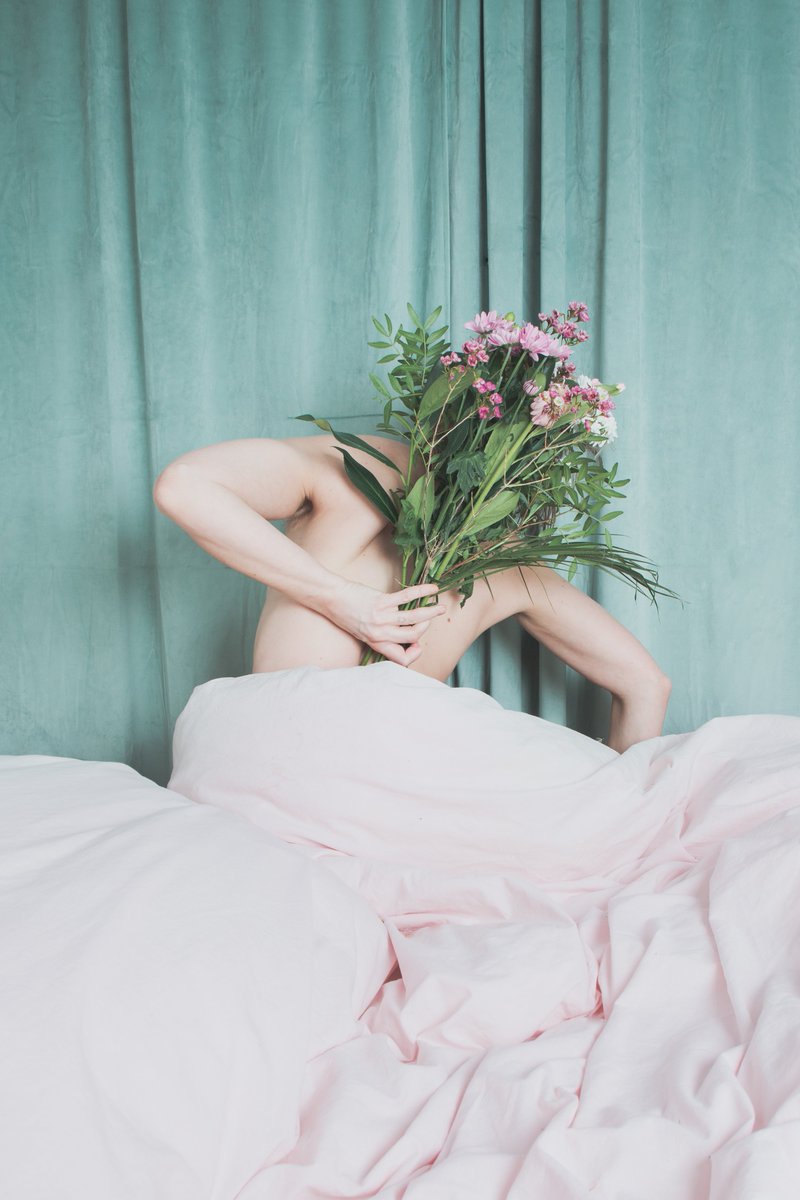 GM <3

Head filled with flowers