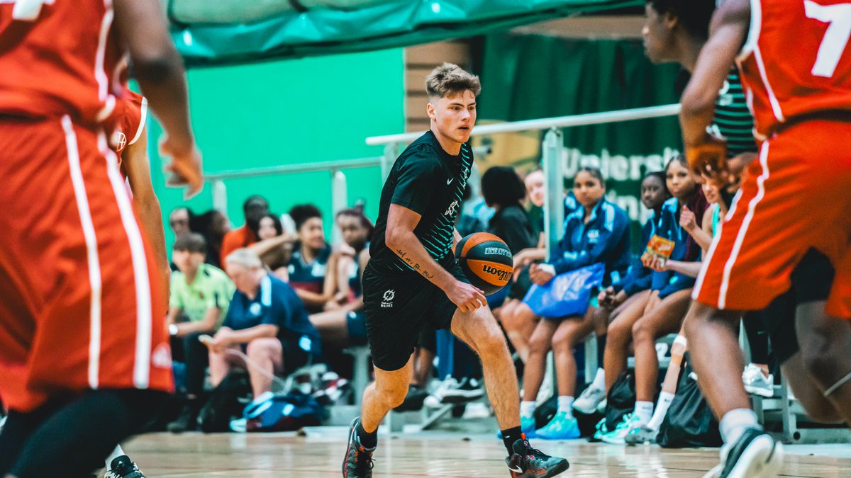 OaklandsWolves's tweet image. Some of our favourite shots of our basketball academy in action at AOC Nationals last weekend 👀🏀

which one is your favourite?