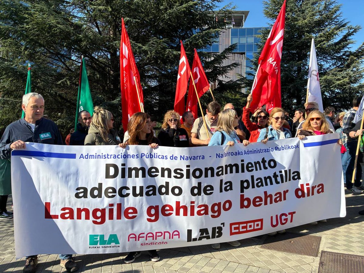 ELANafarroa's tweet photo. 🔴𝐊𝐚𝐥𝐢𝐭𝐚𝐭𝐞𝐳𝐤𝐨 𝐳𝐞𝐫𝐛𝐢𝐭𝐳𝐮 𝐩𝐮𝐛𝐥𝐢𝐤𝐨𝐞𝐧 𝐚𝐥𝐝𝐞𝐤𝐨 𝐠𝐫𝐞𝐛𝐚🔴

𝑀𝑒𝑗𝑜𝑟𝑎 𝑑𝑒 𝑙𝑎𝑠 𝑐𝑜𝑛𝑑𝑖𝑐𝑖𝑜𝑛𝑒𝑠 𝑙𝑎𝑏𝑜𝑟𝑎𝑙𝑒𝑠 𝑒𝑛 𝑙𝑎 𝐴𝑑𝑚𝑖𝑛𝑖𝑠𝑡𝑟𝑎𝑐𝑖𝑜́𝑛 𝑑𝑒 #𝑁𝑎𝑣𝑎𝑟𝑟𝑎‼️

📢Movilizaciones en la #huelga por los servicios públicos https://t.co/vsvIV8iOPi