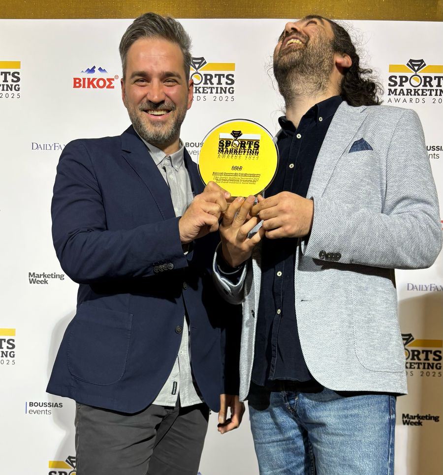 sofia1067's tweet image. Χρυσά παιδιά πλέον με... αποδείξεις! Best Overall Presence in Social Media για το Προολυμπιακό! 
Κι αυτό, χάρη σε αυτούς τους δύο τύπους, τον Νίκο και τον Μιλένκο, που πέρασαν μέρες στο γήπεδο. 
Το "ευχαριστώ" για την (γενικότερη) συνεργασία τους είναι το ελάχιστο!