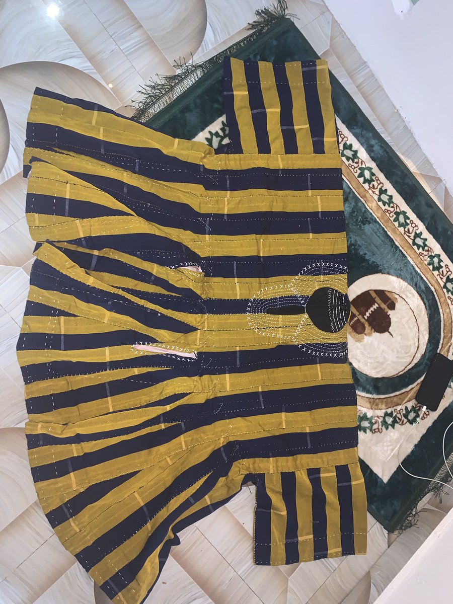 SmockLord's tweet photo. Your Smock Lord is here to serve you with authentic smocks made from the Northern Region.
Male Smock - 450 to 500
Female Smock - 350
Kids Smock- 200 to 350
#smock #fugu #northernregion #tamale #madeinghana #ghana https://t.co/y9FQkig9FX