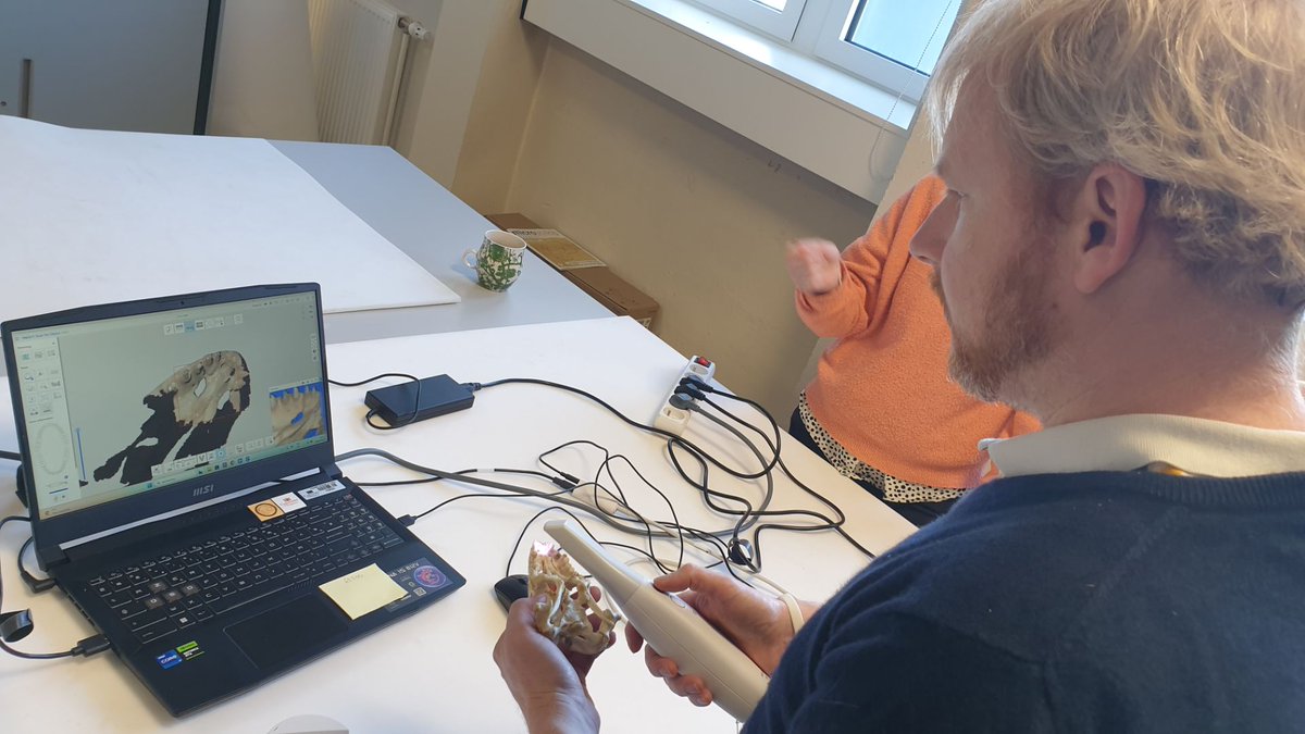 PALEVOPRIM (@palevoprim) on Twitter photo 3ème jour de la formation "Biologie Virtuelle 3D"
<a href="/palevoprim/">PALEVOPRIM</a> : 👉numérisation surfacique d'objets biologiques avec un scanner 3D <a href="/DR08_CNRS/">CNRS Centre Limousin Poitou Charente</a> <a href="/CNRSecologie/">CNRS Écologie & Environnement</a> 3ème jour de la formation "Biologie Virtuelle 3D"
<a href="/palevoprim/">PALEVOPRIM</a> : 👉numérisation surfacique d'objets biologiques avec un scanner 3D <a href="/DR08_CNRS/">CNRS Centre Limousin Poitou Charente</a> <a href="/CNRSecologie/">CNRS Écologie & Environnement</a>