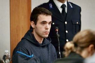 I giudici su Filippo #Turetta :

“Le 75 coltellate a Giulia Cecchettin non sono sinonimo di crudeltà, ma di inesperienza e inabilità.”

Quindi si apprende che le “aggravanti per crudeltà“ possono essere date solo ad un killer professionista, ma scarso.

Ottimo.