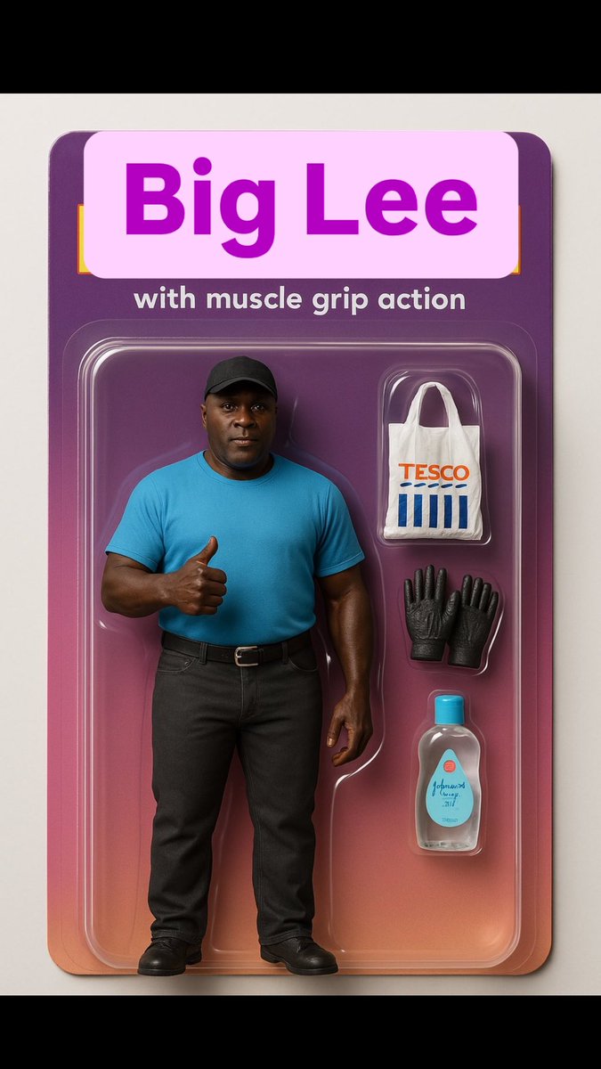 ST7BLUEARMY's tweet photo. @LeeNonleagueFan you know you’re massive when you’ve got your own action figure.
#FlickOn #HoldUpPlay #BigNumber9 https://t.co/tSIYLtRpUE