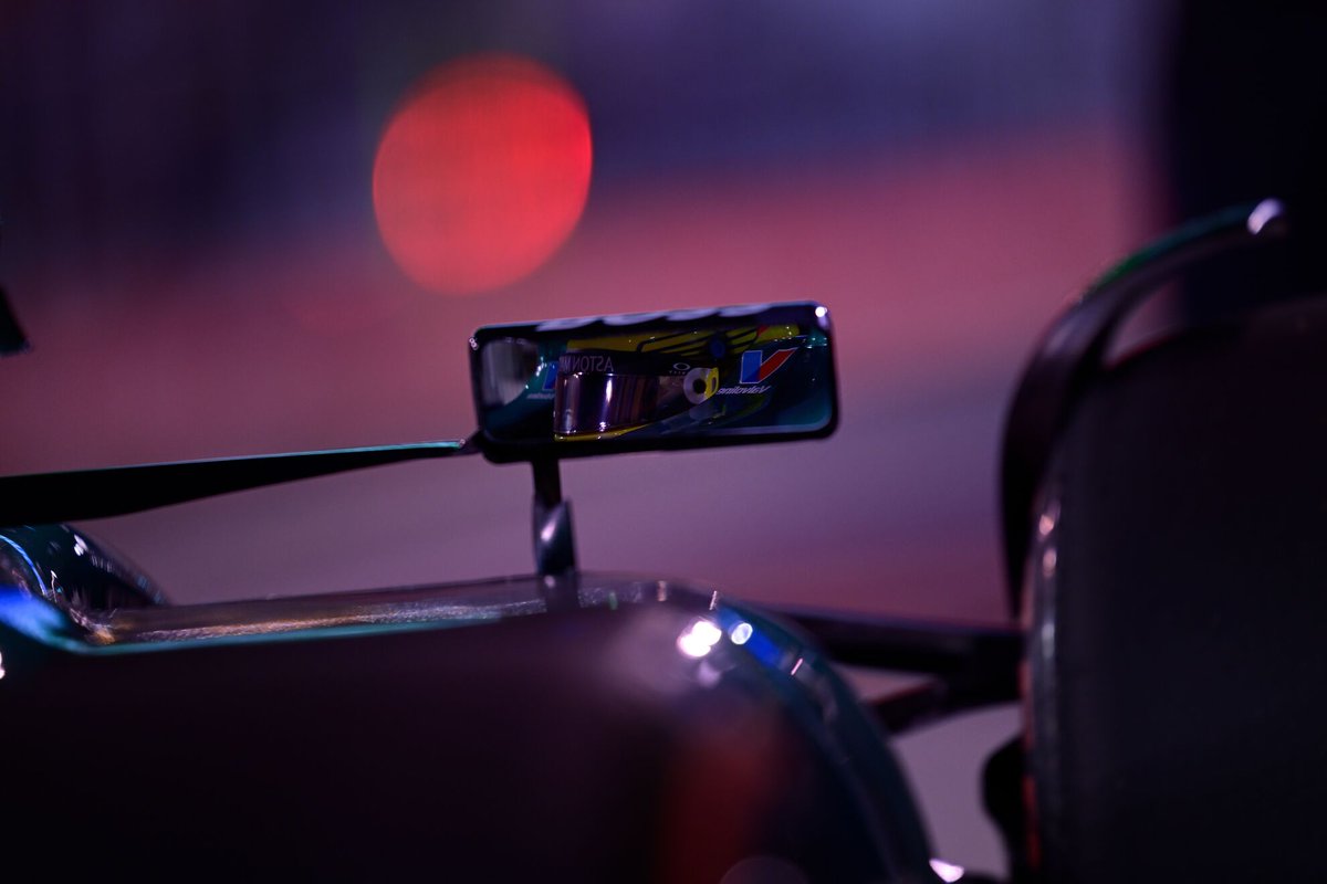 F1's tweet photo. The night race aesthetic ✨

#F1 https://t.co/TJF8qpEnfa