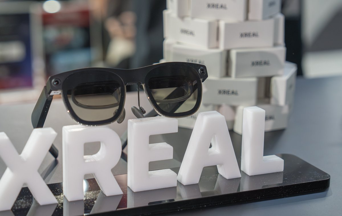 XREALJapan's tweet photo. ‾‾‾‾‾‾‾‾‾‾‾‾‾‾‾‾‾‾‾‾‾‾‾‾‾‾‾‾‾‾‾‾‾‾‾‾‾‾
　@XREALJapan から
　新しい情報をお届け💝！
________________________

日頃のご愛顧に感謝を込めて、
XREAL公式特別グッズ（非売品）をプレゼント！🎁

🎁 『キーホルダー式USB-Cケーブル』
　　　※最大60WのPD急速充電に対応
🎉✨抽選で 5名様に当たります！

▼応募方法
① @XREALJapan をフォロー
② この投稿をいいねとリポスト
📅応募締切：4月16日 23:59（JST）
https://t.co/1cCEDsi4kg

当選者にはDMでご連絡します！💌 
ぜひご参加ください！💖

#XREAL #プレゼントキャンペーン #フォローRTで応募