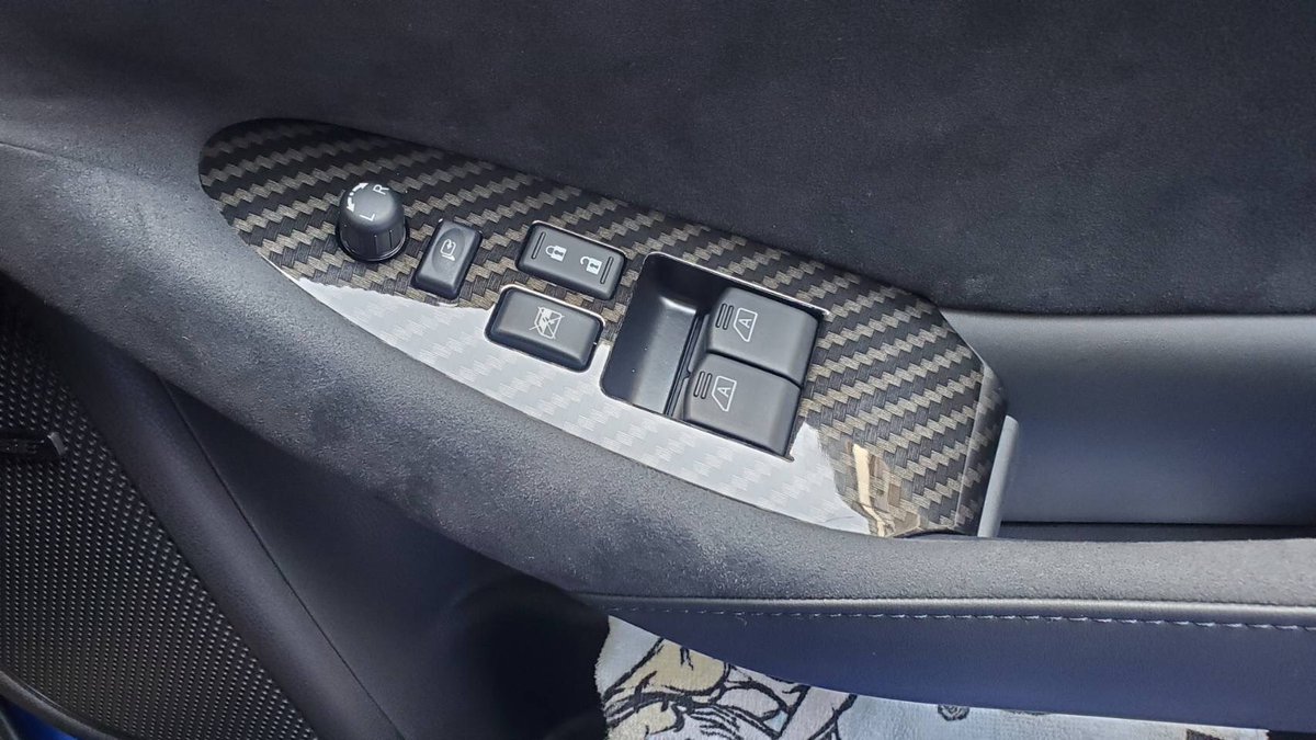 Central201's tweet photo. RZ34 Clear Carbon
Center console 
Door switch panel

#central20 #セントラル20 #fairladyz #z32 #z33 #z34 #rz34 #nissanfairladyz #zsport #300z #350z #370z #400z #nissanz #jdm #jdmculture #vqlife #z_owners #zocietyjapan #znation  #jdmlifestyle #jdmgram #jdmcars #stancenation #zcon https://t.co/tLCW6VTKB0