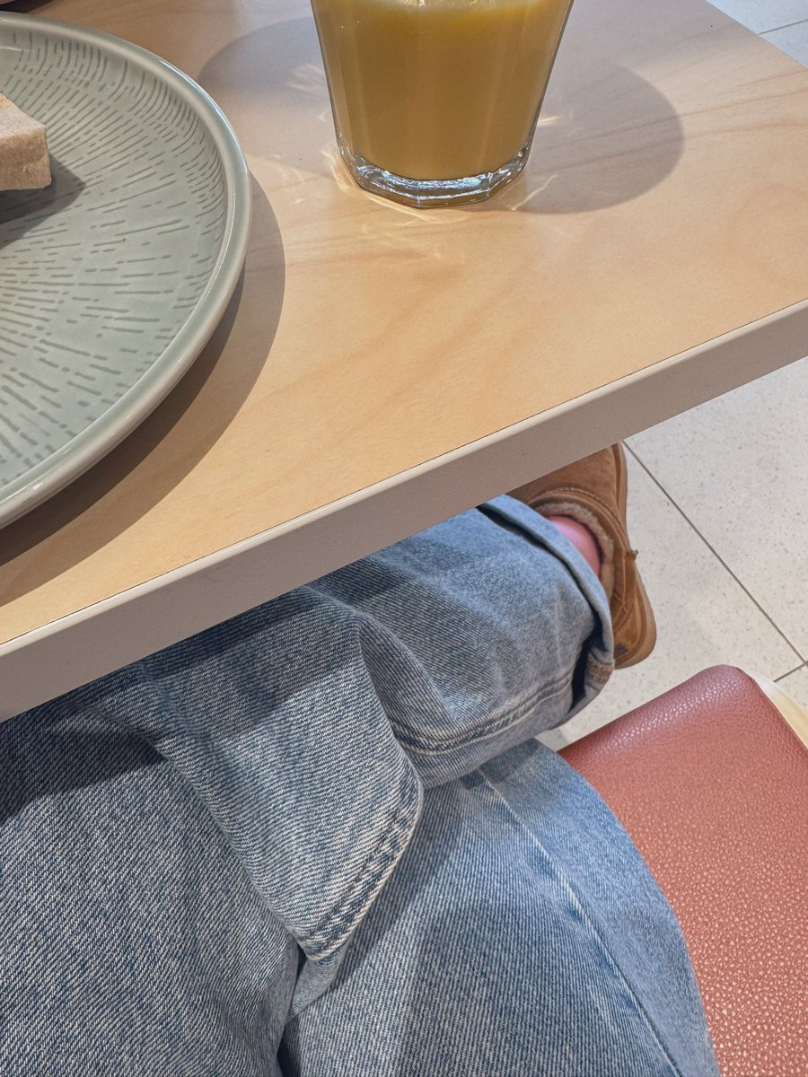 PhaedraGoddess's tweet photo. Morning silly geese 🪿 

Appointment ✅
Books bought ✅
Breakfast ✅

Send €30 for the books, €15.15 for breakfast. https://t.co/eUnRcYFxJz